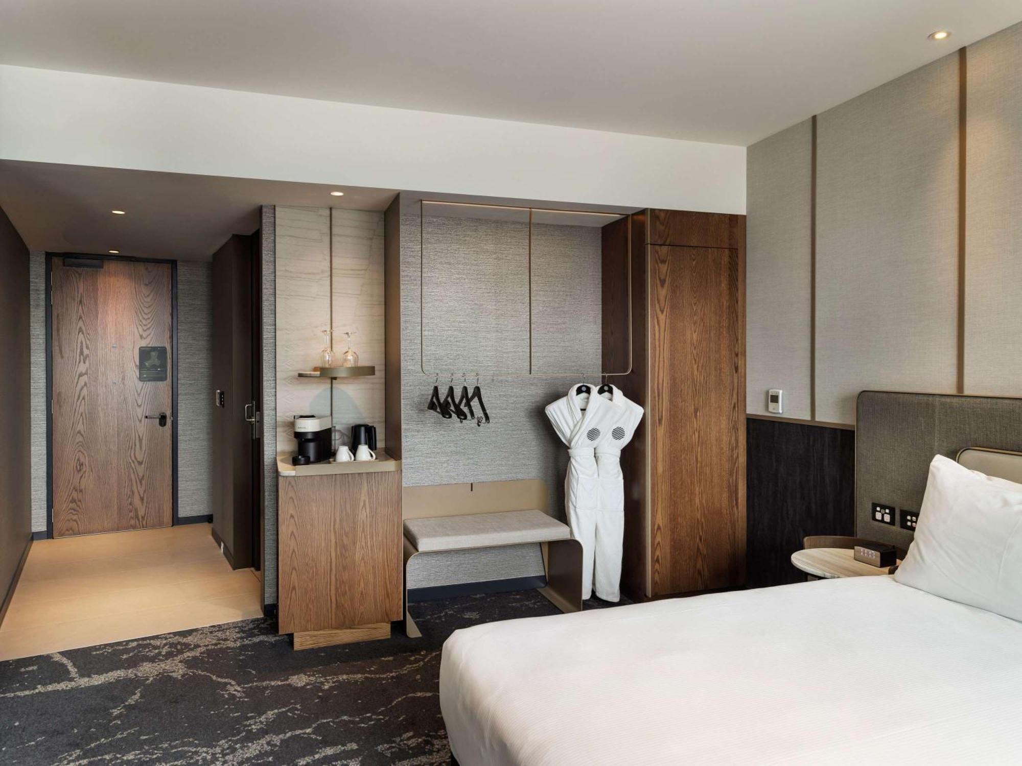 Pullman Auckland Airport Hotel Ngoại thất bức ảnh A room at the hotel